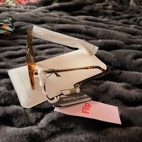 NWT Quay All Talk Neutral Australia Tortoise Sunglasses - Picture 4 of 5